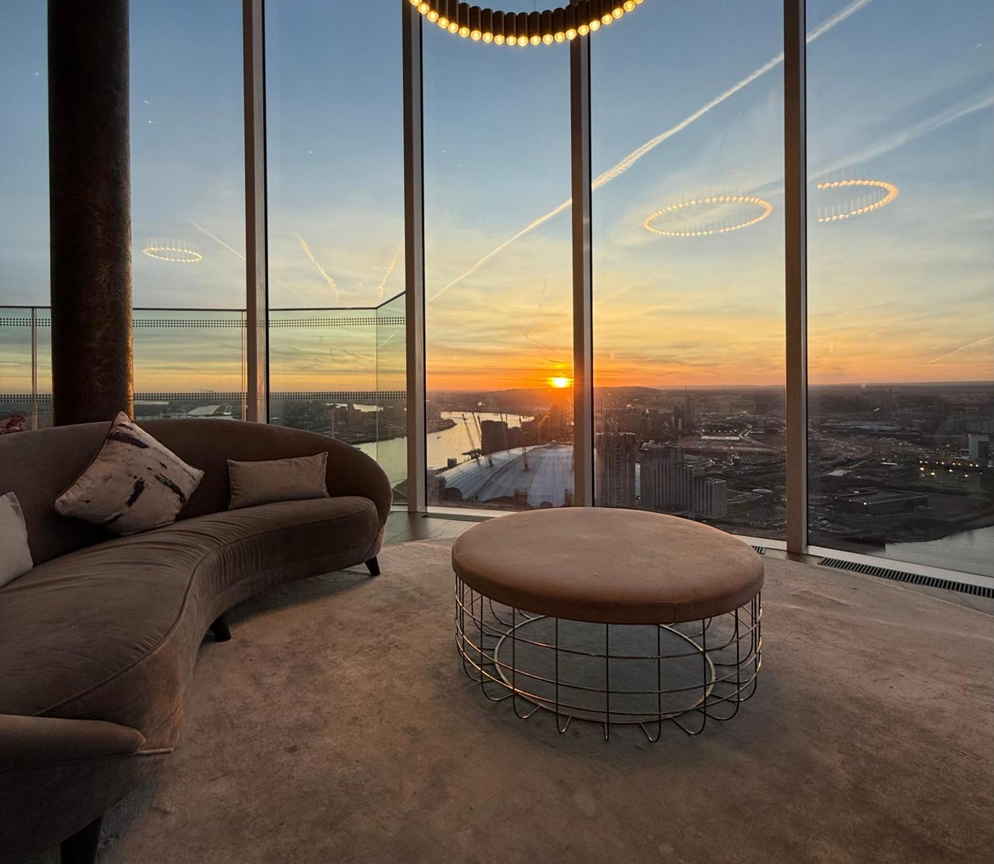 Luxury Modern 2 Bed Flat With Balcony And City View - Canary Wharf City Center Londres Exterior foto
